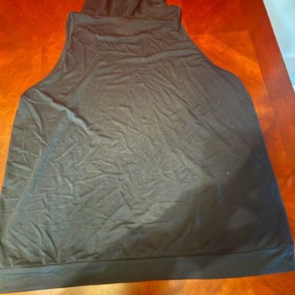 Sleeveless Black Hoodie‎ Tank Top With Leopard Lined Hood - Picture 5 of 5